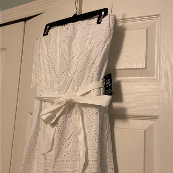 Strapless white culotte jumpsuit - Picture 4 of 5